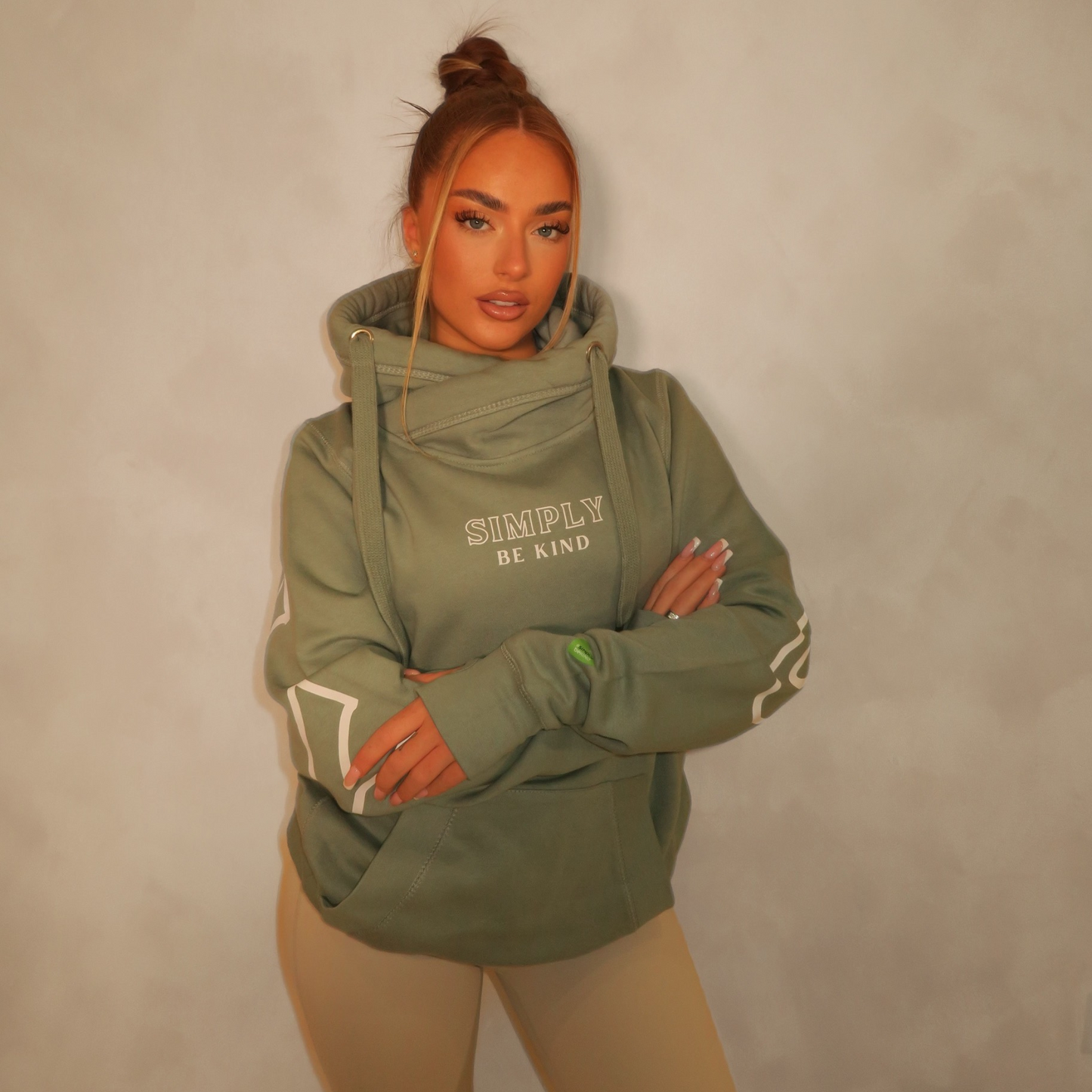 MIST & MEADOW KISS KROSS HOODIE